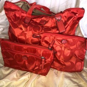 red coach travel set